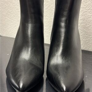 Elegant Black Women's Boots